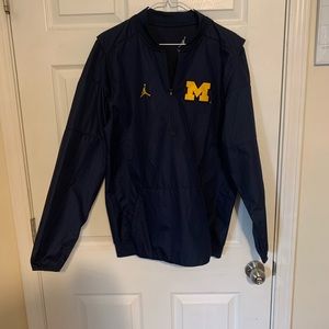 Michigan pullover